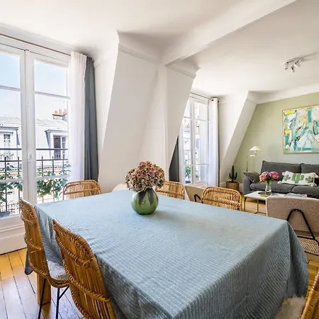 Tour Eiffel Belle Vue Apartment *